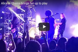 Alice In Chains Let Fan Drum